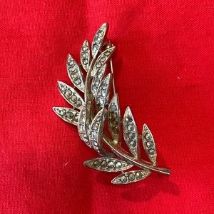 Vintage pin